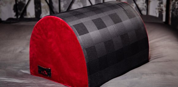 Подушка More 18+ Подушка More 18+