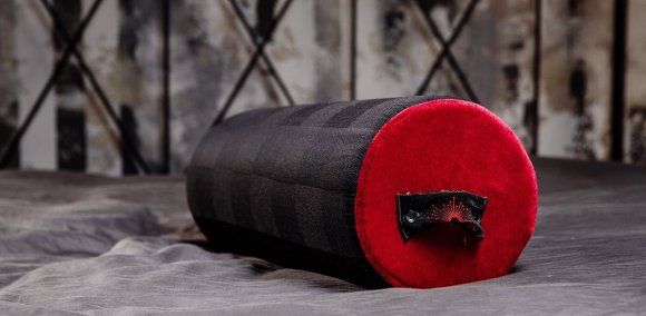 Подушка Uomo 18+ Подушка Uomo 18+