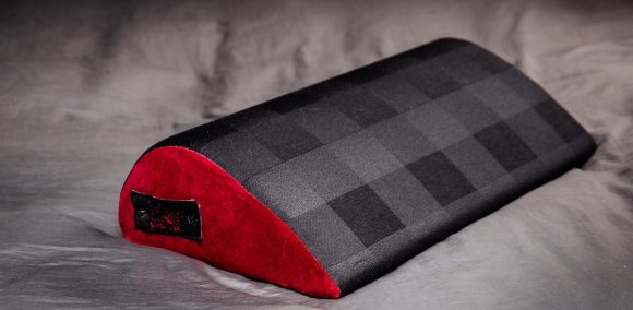 Подушка Notte 18+ Подушка Notte 18+